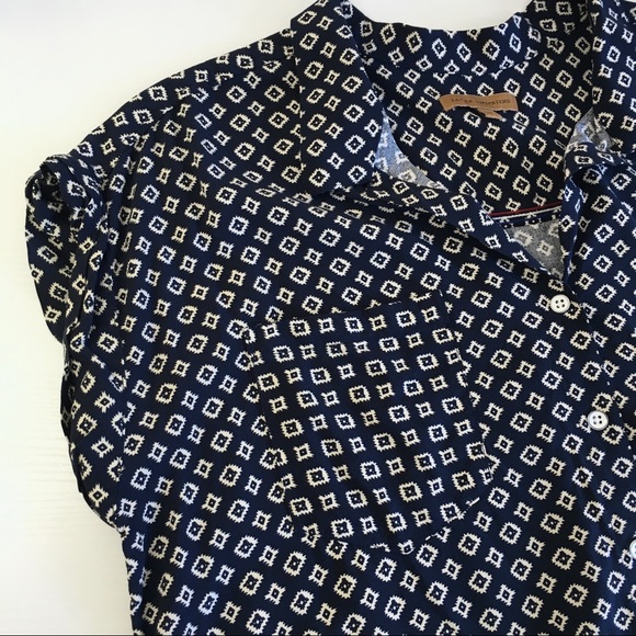 Jachs Girlfriend Navy Blue Southwest Aztec Blouse - Picture 5 of 9